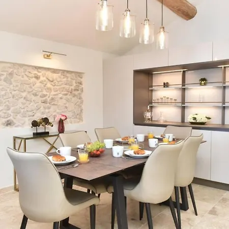 Picasso By The Sea Luxurious Design House Sea View Old For 6 * Antibes