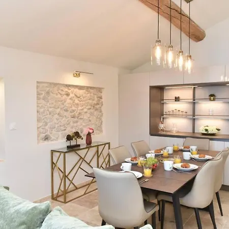 Picasso By The Sea Luxurious Design House Sea View Old For 6 Antibes