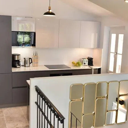 Picasso By The Sea Luxurious Design House Sea View Old For 6 Antibes