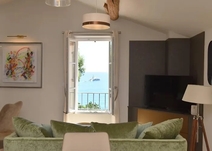 Picasso By The Sea Luxurious Design House Sea View Old For 6 Villa Antibes