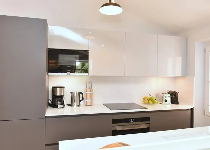 Picasso By The Sea Luxurious Design House Sea View Old For 6 Villa Antibes